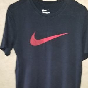 Nike Shirts - Medium nike shirt Nike Shirts - Medium nike shirt